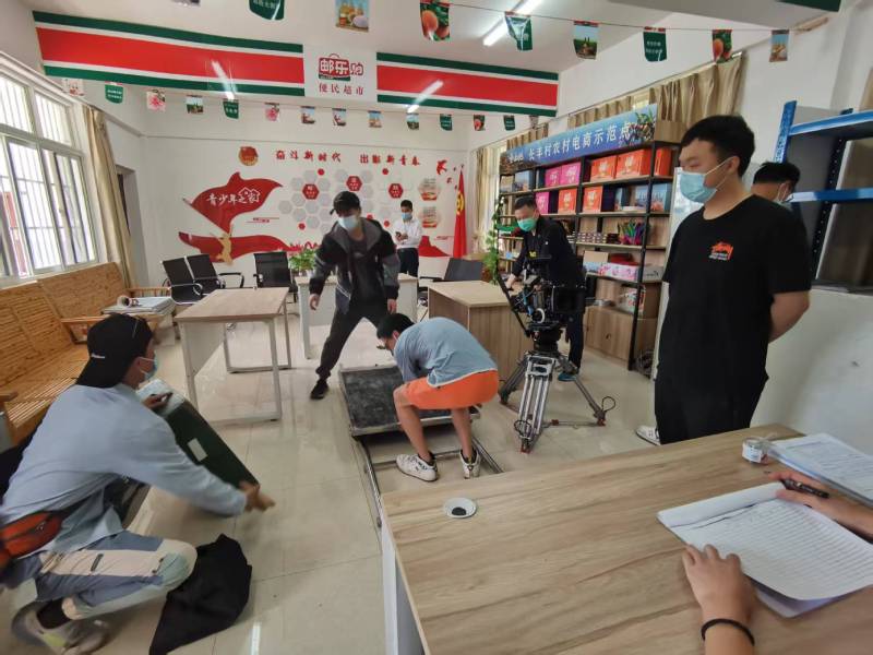 英德市广告片拍摄公司：极简主义践行者，少即是多的视觉哲学